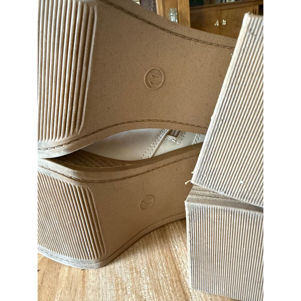 Universal Thread Jenna Cream Platform Boot Sz. 11 - Picture 7 of 7